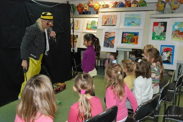 klaun-animator-urodziny-zabawa-w-szkole-przedszkolu-wesela-slask-55681-sosnowiec-foto.webp
