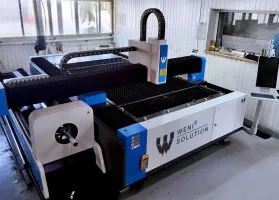 Fiber Laser Wycinarka Laserowa CNC do rur arkuszy 3015GM Weni 2kW Fiber Laser Wycinarka Laserowa CNC do rur arkuszy 3015GM Weni 2kW